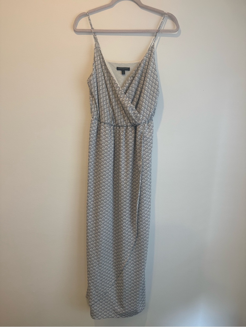 Banana Republic Sleeveless Geometric Printed Maxi Dress - Light Gray/White